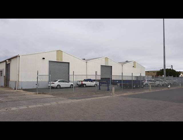2,300M² FACTORY TO LET IN KRAAIFONTEIN INDUSTRIA